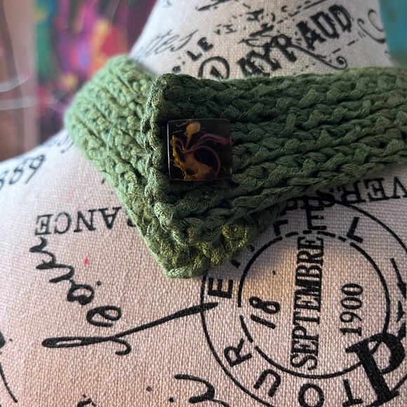 Handmade Knitted Halter Top - Picture 4 of 8